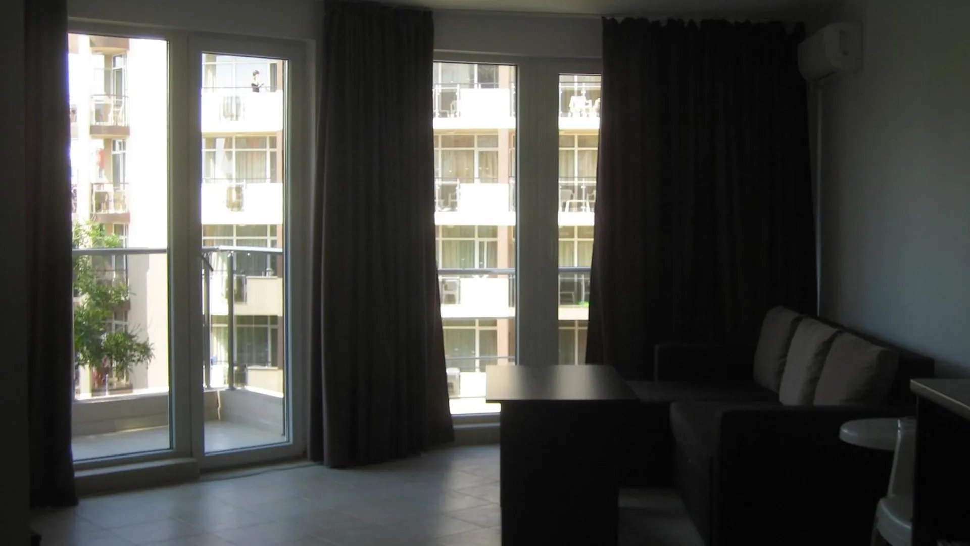 Admiral Plaza Apartments Slantchev Briag 0*,