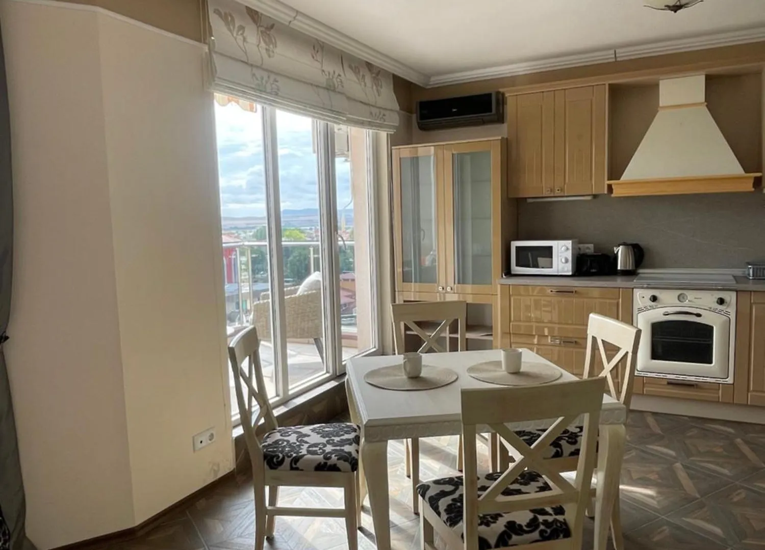 Admiral Plaza Apartments Солнечный берег