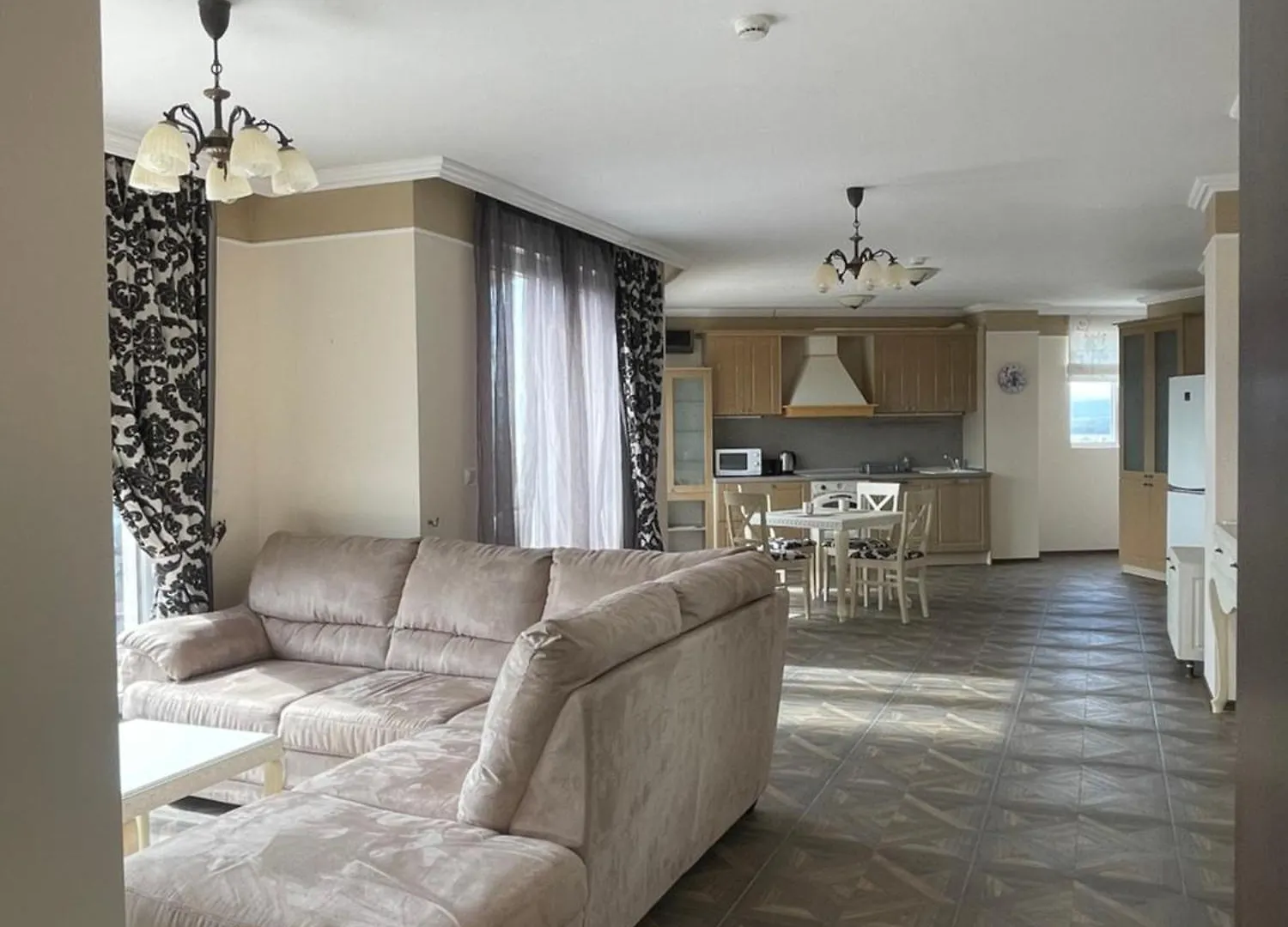 Admiral Plaza Apartments Slantchev Briag
