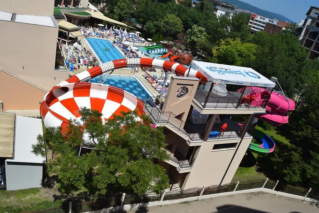 Admiral Plaza Apartments Солнечный берег