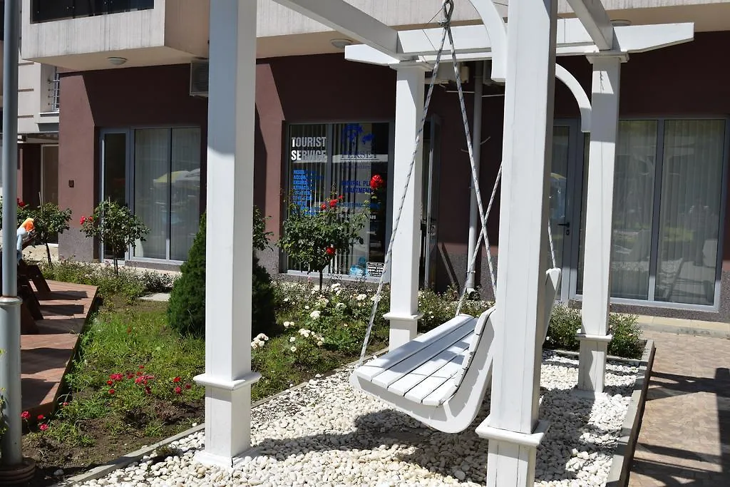 Admiral Plaza Apartments Солнечный берег