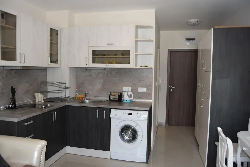 Admiral Plaza Apartments Slantchev Briag